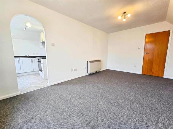 Two-Bedroom-Apartment-Kettering-Eskdaill-Best-Esta