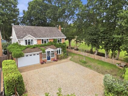 Aggis Farm, Verwood