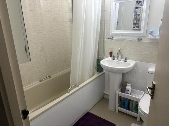 Bathroom.jpg