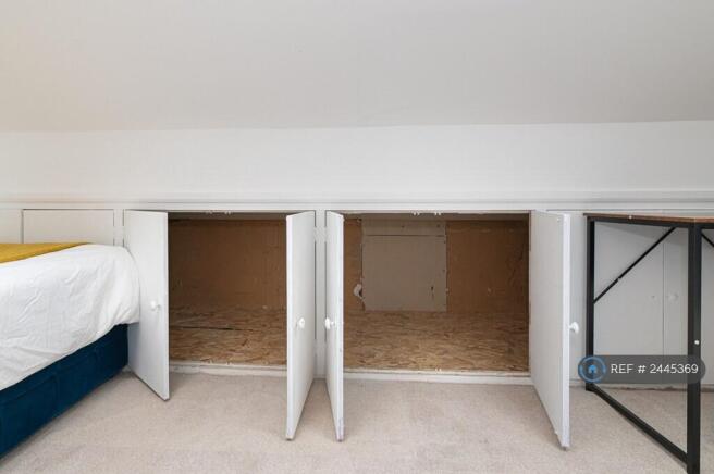 Bedroom 5 - Eve Room - Masses Of Eve Storage 