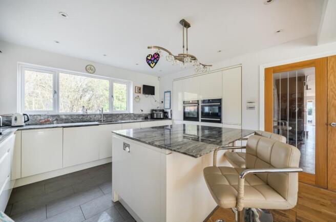 Mill Lane, Sherfield English, Romsey, Hampshire, SO51 photo 4