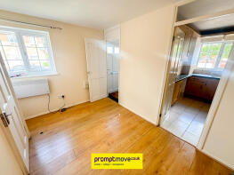 2, Skua Close, Luton LU4 0TF