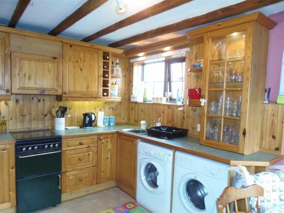 Kitchen/Breakfast  R