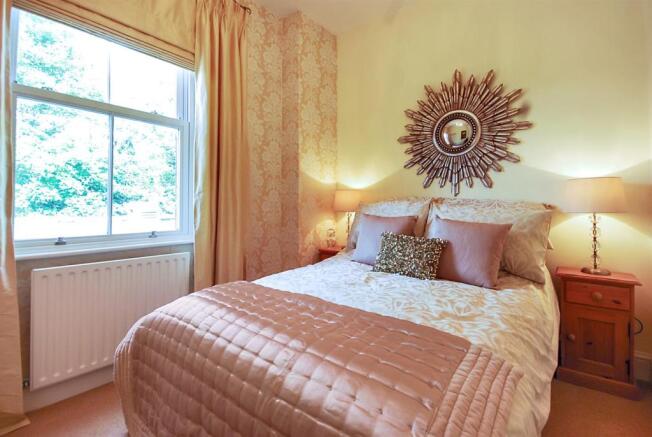 BEDROOM 4