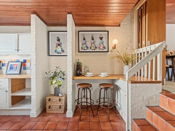 Rose Cottage, 47 Sutton Street, Flore, NN7 4LD photo 4