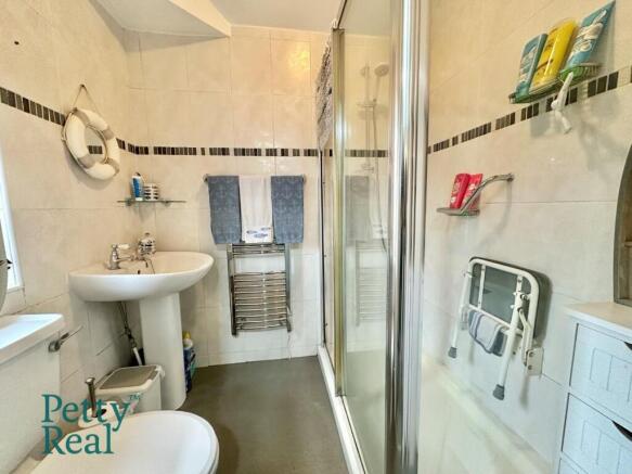 3 bed Semi-Detached for sale Image 4
