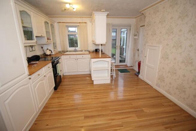 Kitchen / Breakfast Room