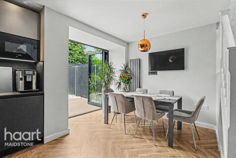 John Day Close, Maidstone