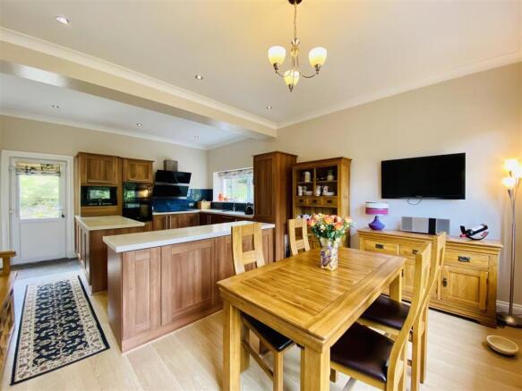 Dining Kitchen