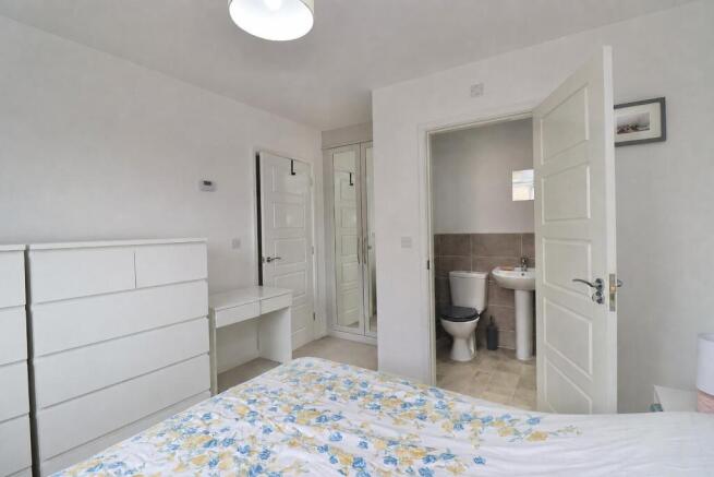 3 bed Semi-Detached for sale Image 8