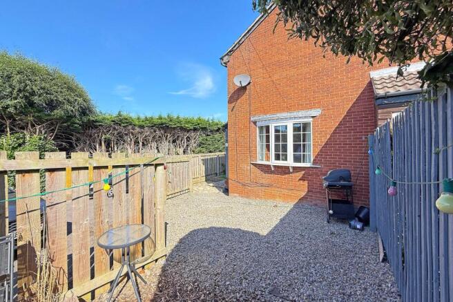 1 bed Terraced for sale Image 6