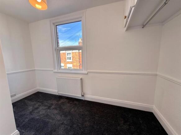 2 bed Terraced for sale Image 9