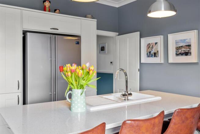 4 bed Terraced for sale Image 12