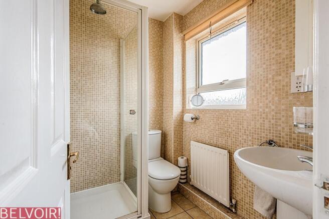 En-suite bathroom