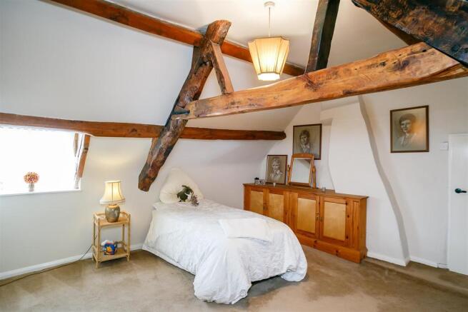 8299564-interior23.jpg
