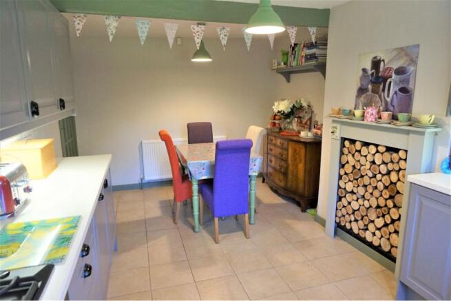 Kitchen/Dining Room