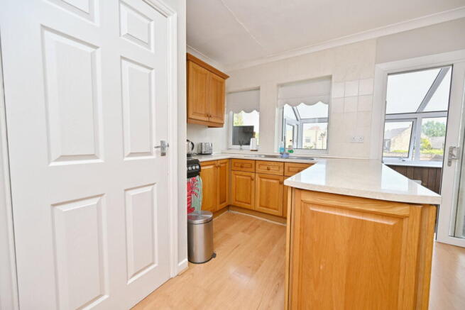 2 bed Semi-Detached for sale Image 5