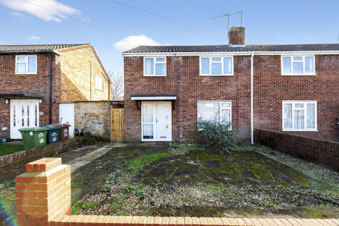 Montford Road, Sunbury-on-thames, TW16