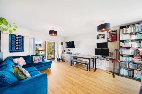 Farnborough Road, Locking, Weston-Super-Mare