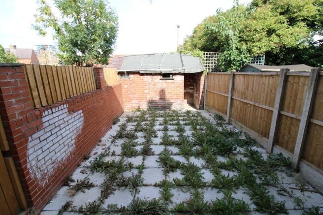 2 bed Terraced for sale Image 8