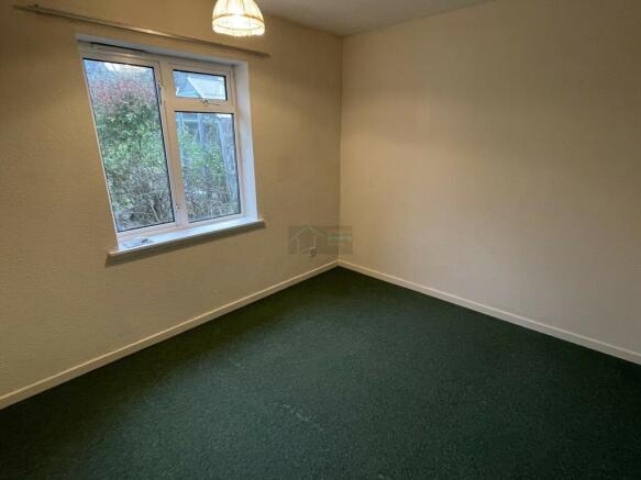 Bedroom 3a.JPG