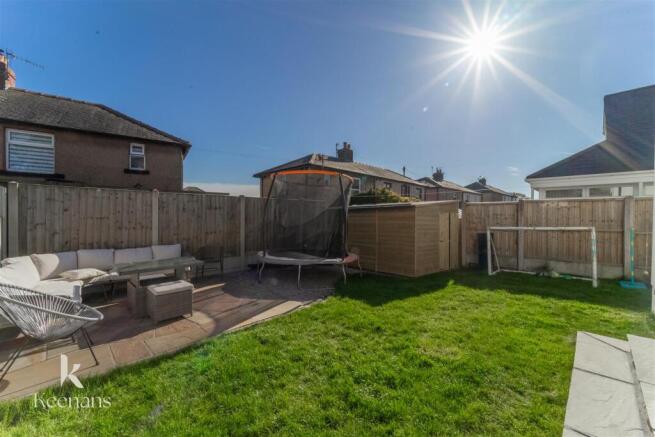 3 bed Semi-Detached for sale Image 12