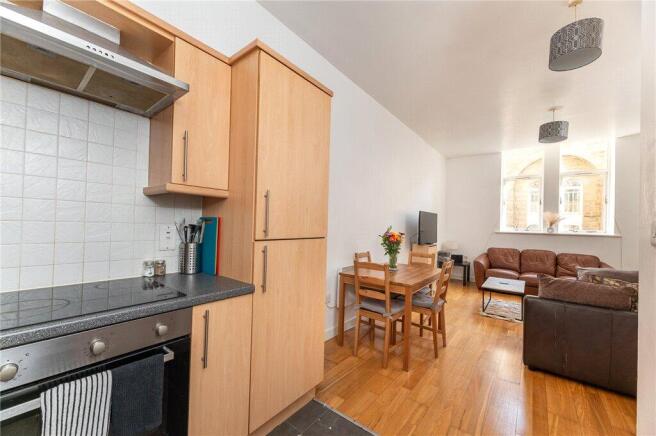 2 bed Apartment for sale Image 5