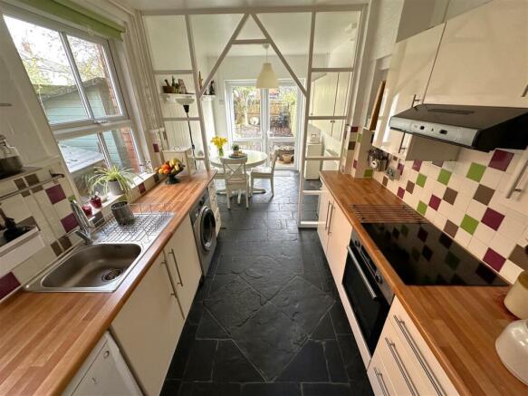 Kitchen/Dining Room