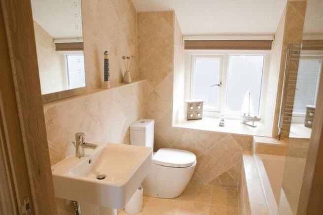 En-Suite Bathroom