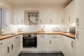 Flat 4, 132 Syon Lodge, Burnt Ash Hill, London SE12 0HY