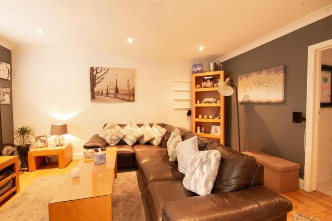 Lounge 2