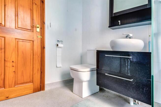 Shower Room.jpeg