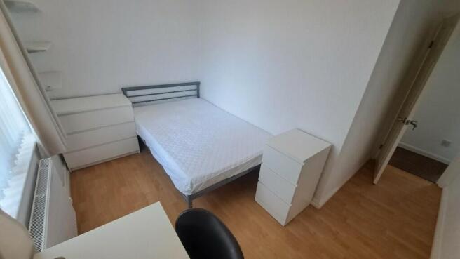 5 bed End of Terrace to rent Image 9