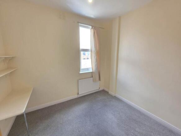 4 bed Terraced to rent Image 12