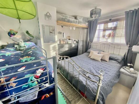 PRINCIPLE BEDROOM