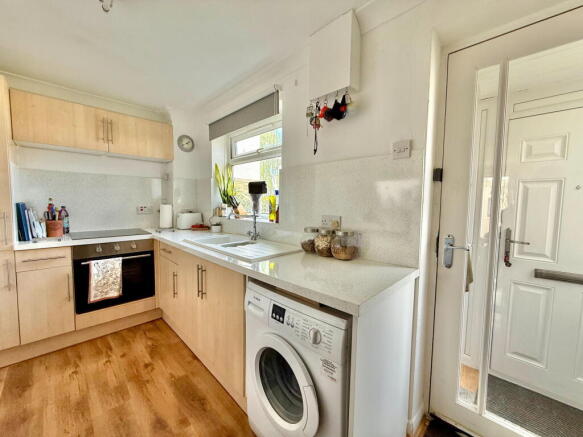 2 bed Terraced for sale Image 7