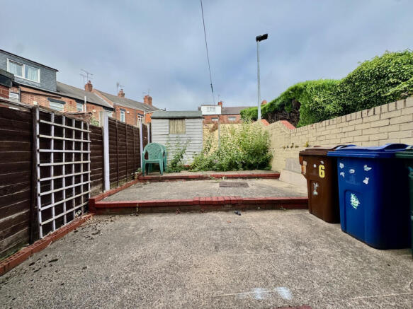 2 bed Terraced for sale Image 10