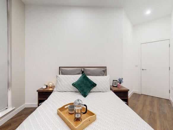 2 bed Flat to rent Image 11