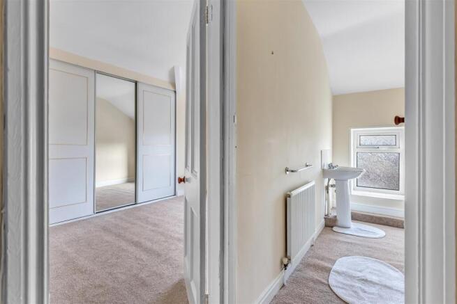 1 bed Flat for sale Image 11