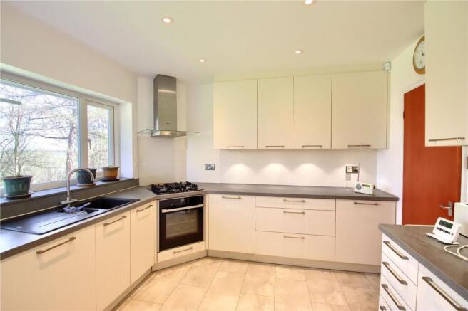 3 bed Detached Bungalow for sale Image 6