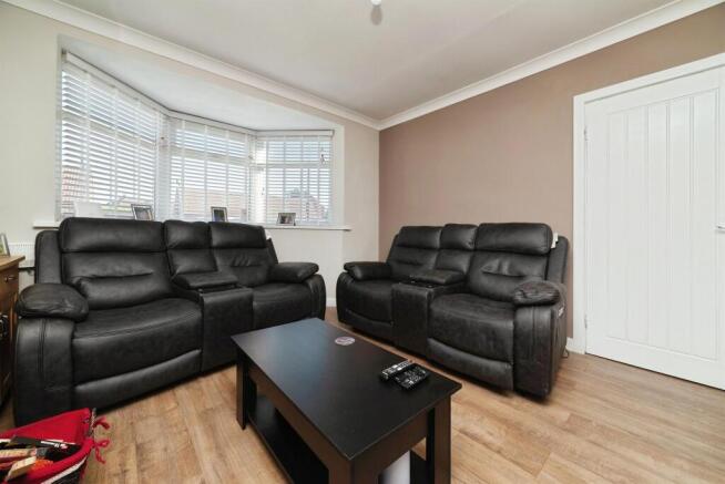 3 bed Terraced for sale Image 7