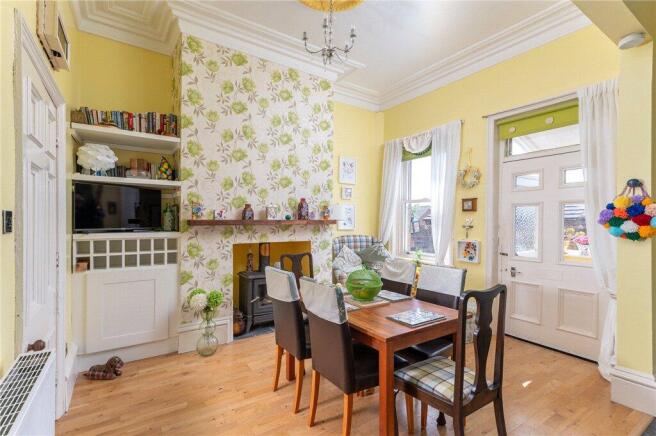 5 bed Terraced for sale Image 9