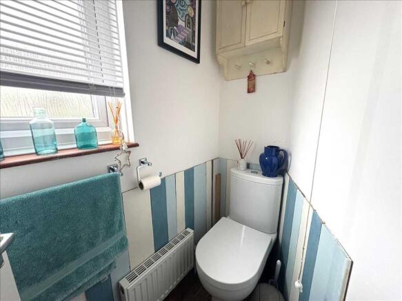 SEPARATE WC
