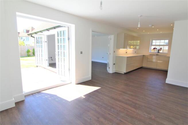 KITCHEN/DINER
