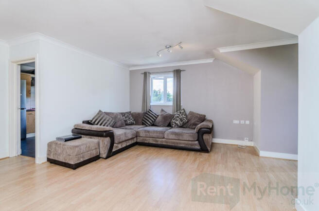 8306527-interior02-800.jpg