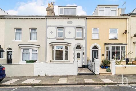 Strand Road, Wirral, CH47