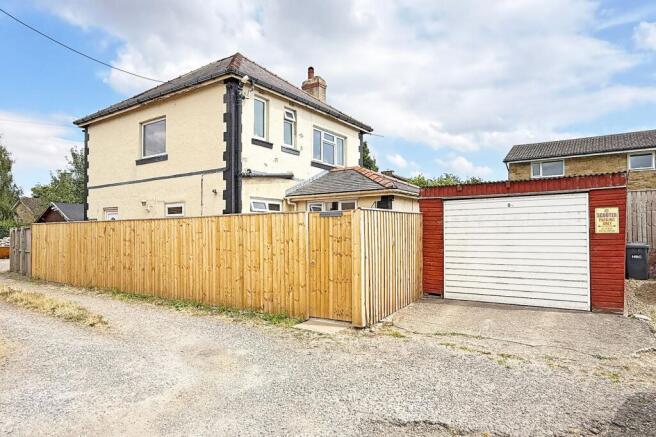 3 bed House for sale Image 11