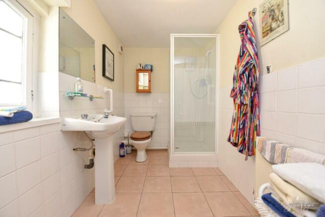 Ground Floor Bathroom