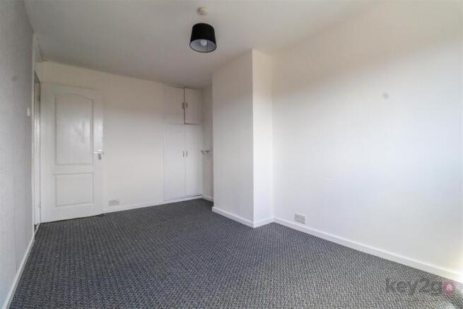 3 bed Maisonette to rent Image 11
