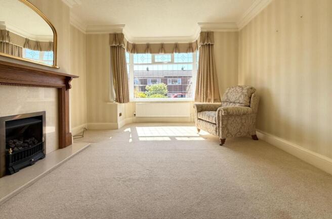 3 bed Semi-Detached to rent Image 4